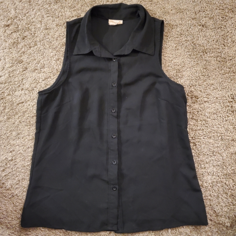 Sleeveless Black Button-Up Blouse (Size M)